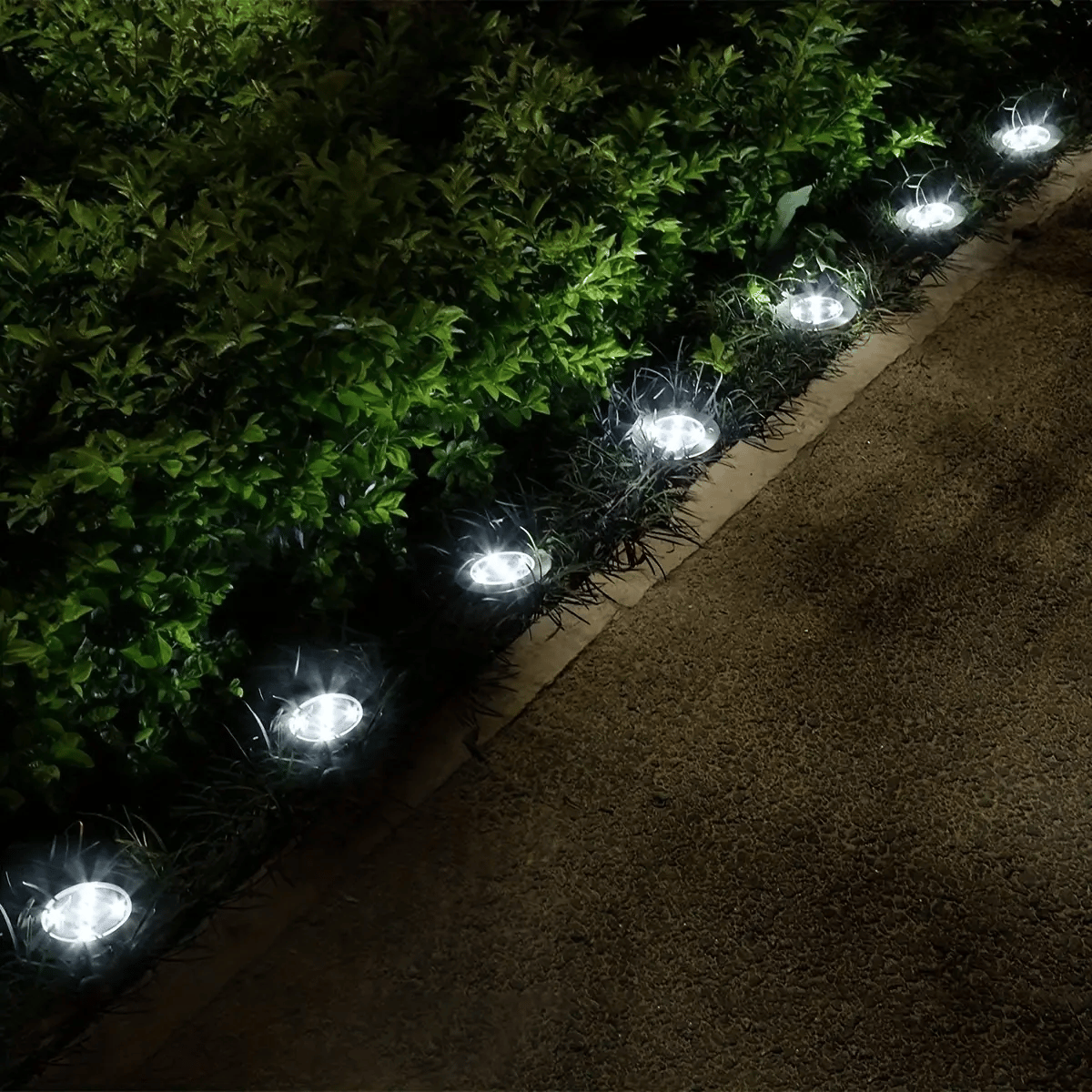 8-LED Solar Garden Light – IP65 Waterproof, Auto Sensor, Wireless